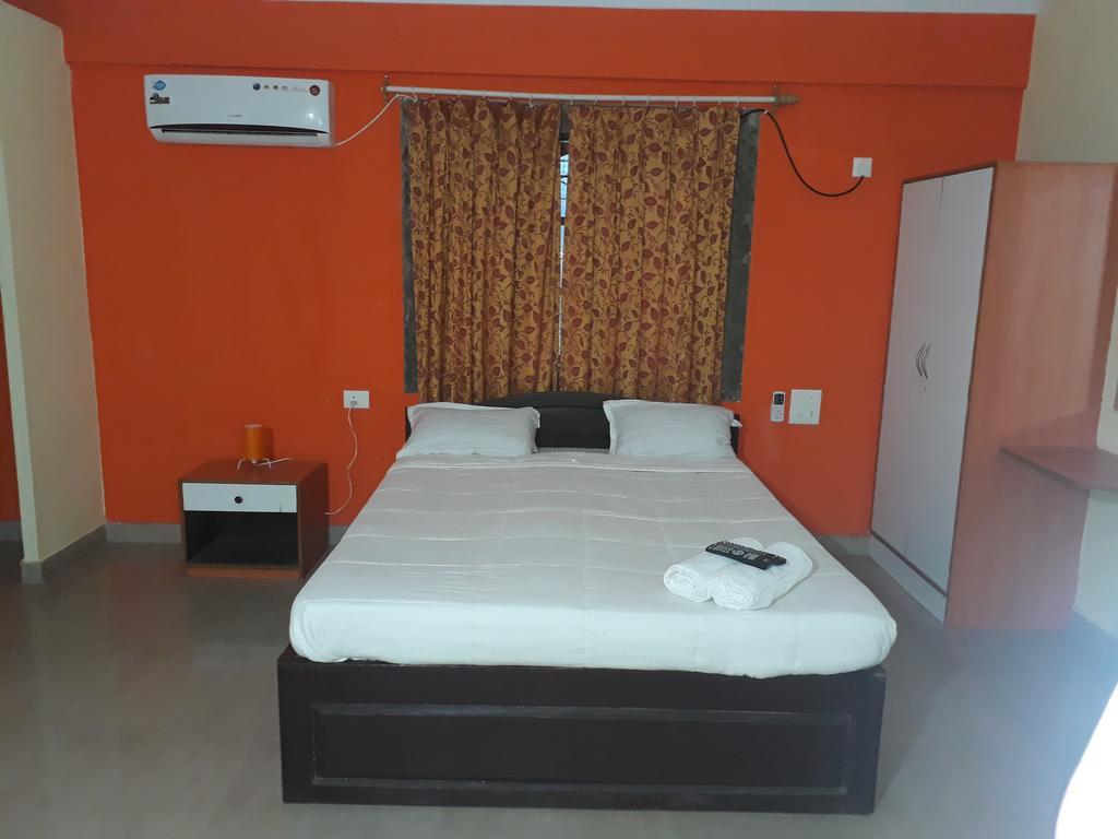 Midguard Sea View Hotel Old Goa Exterior photo